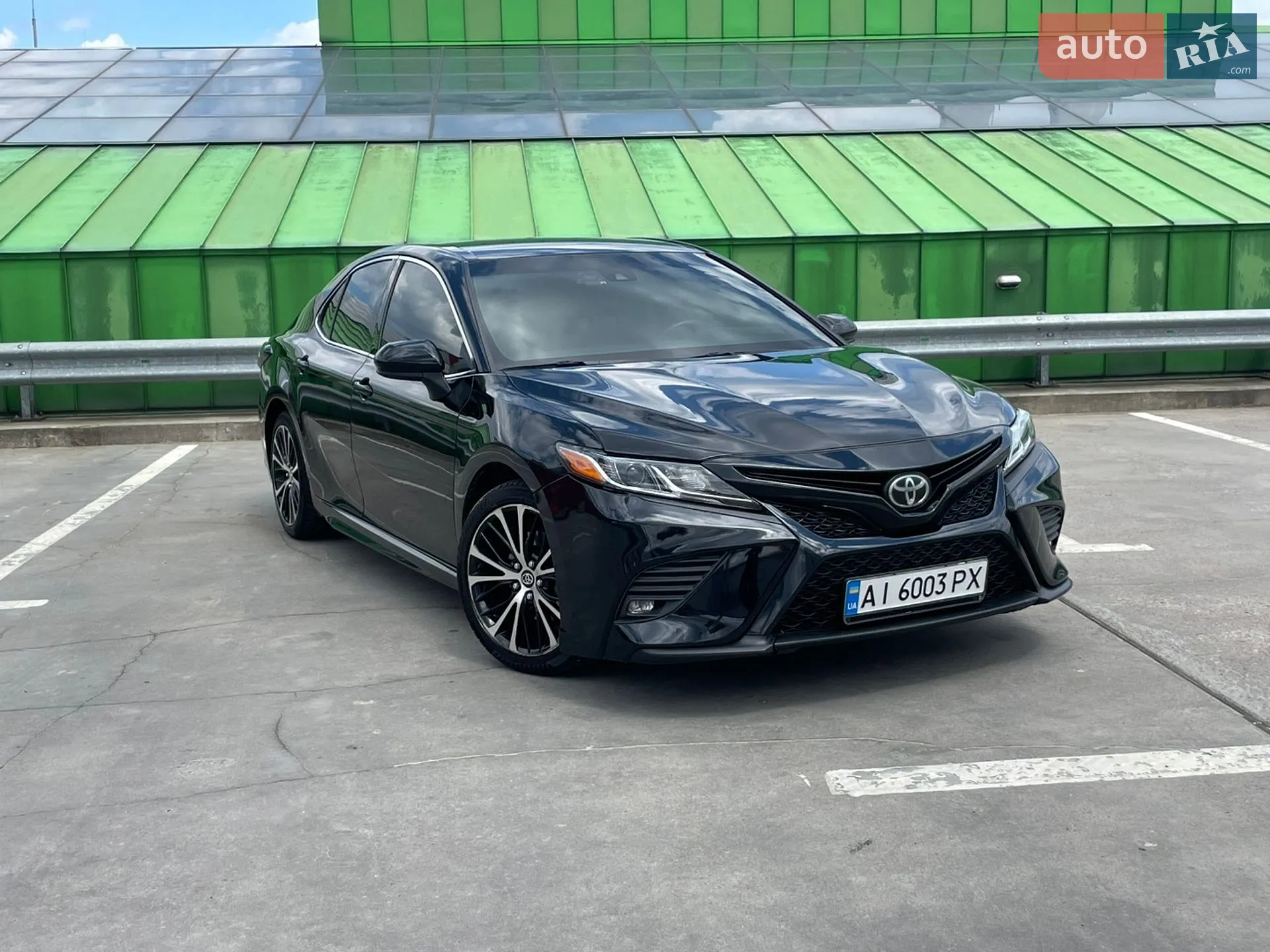 Toyota Camry 2017 — 1