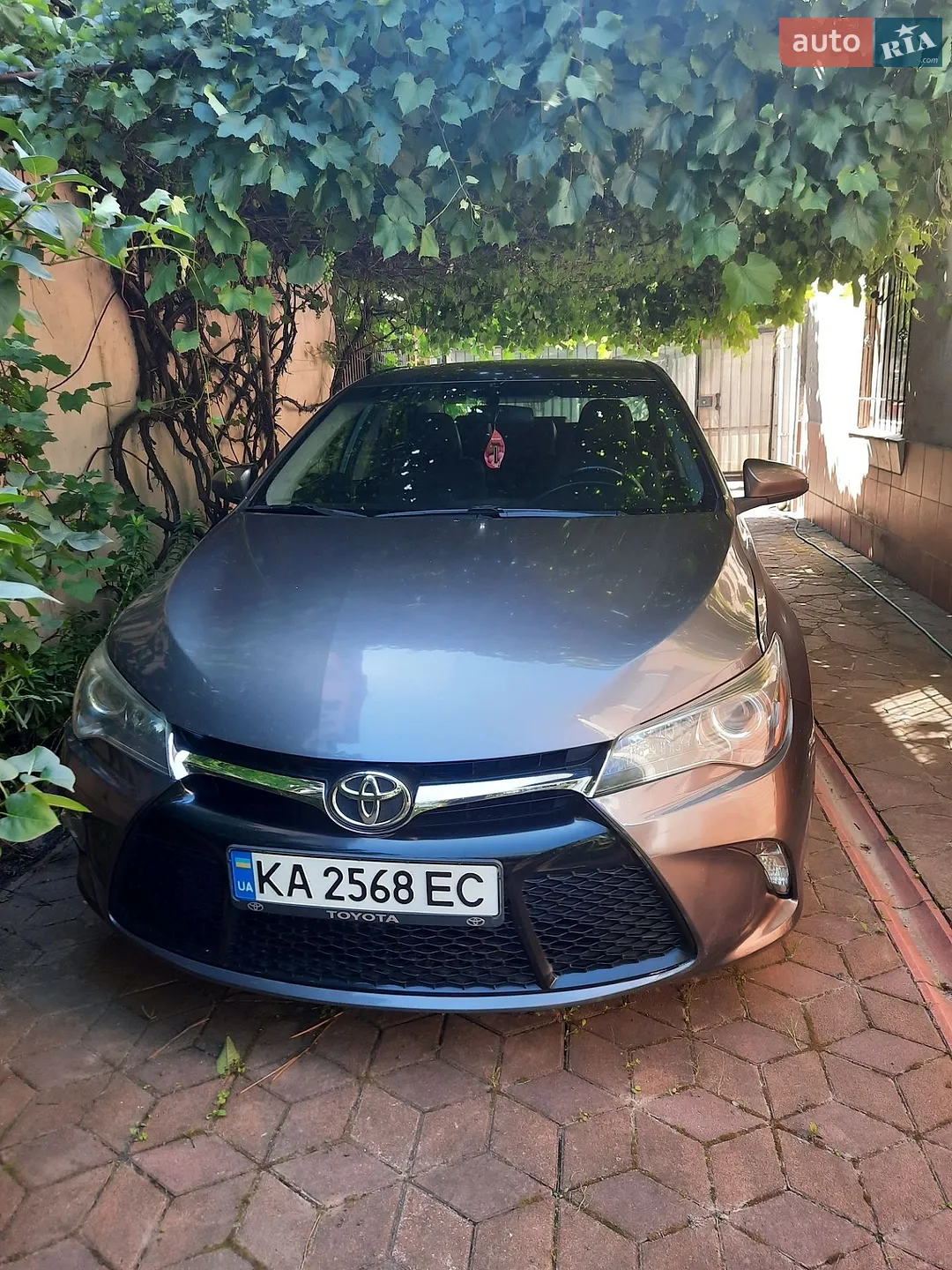 Toyota Camry, 2016