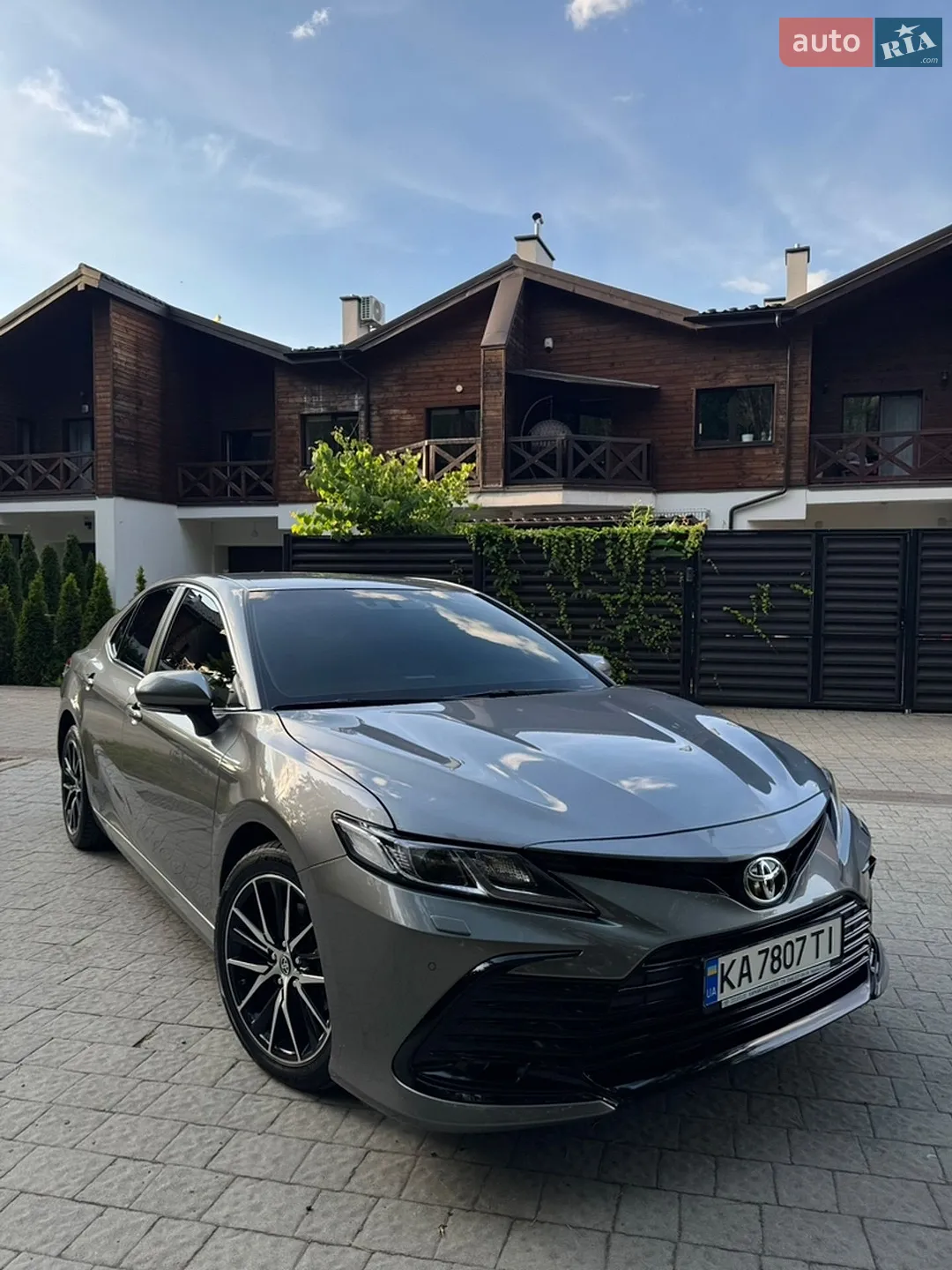 Toyota Camry, 2023
