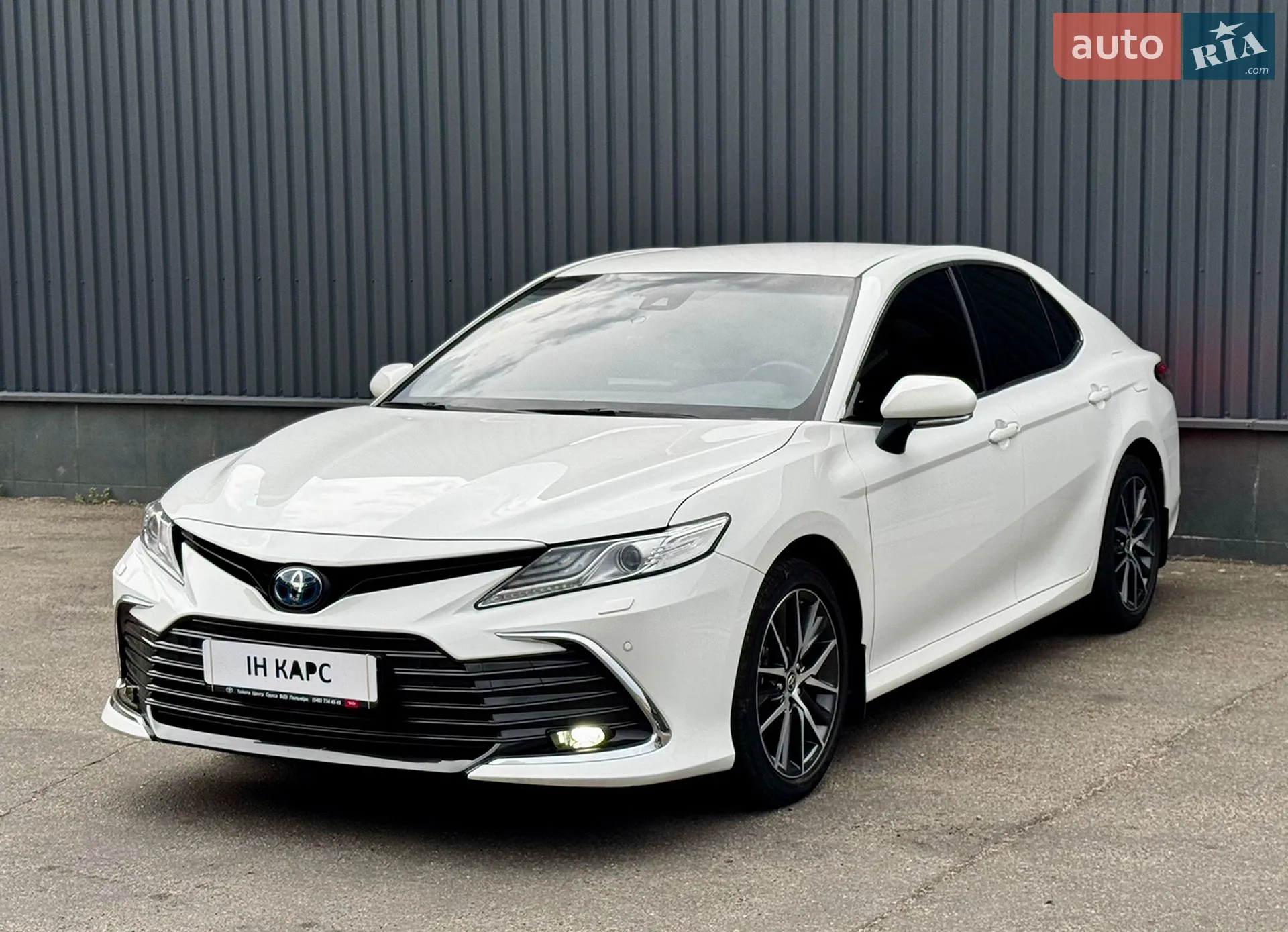Toyota Camry, 2023