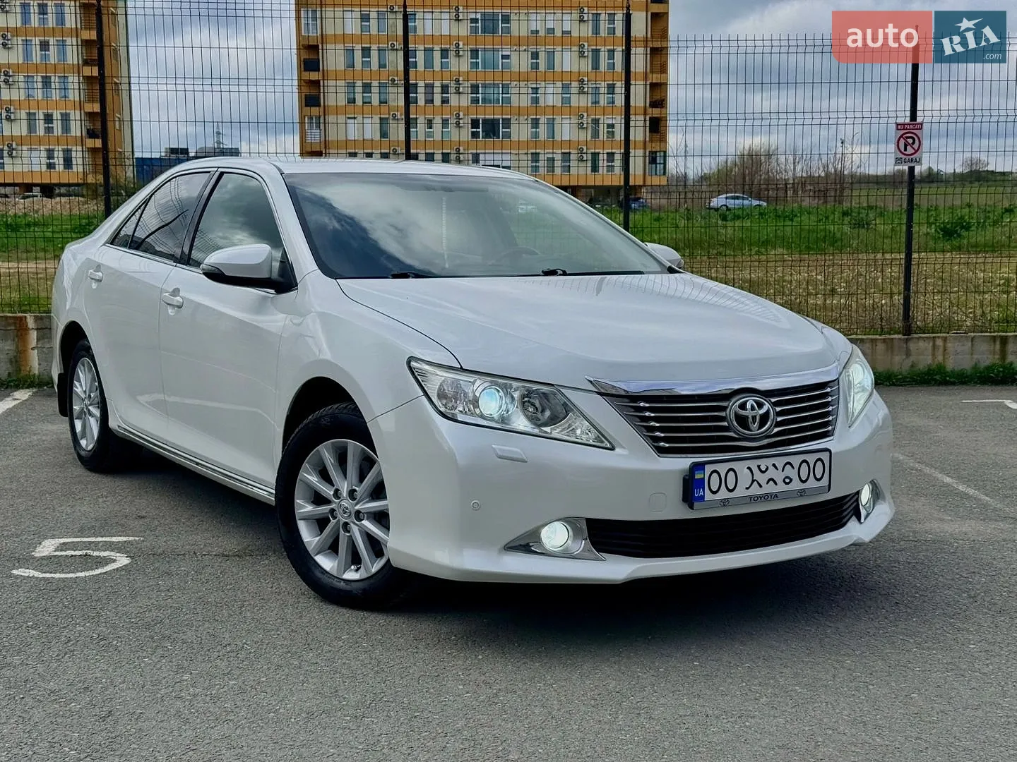 Toyota Camry, 2011
