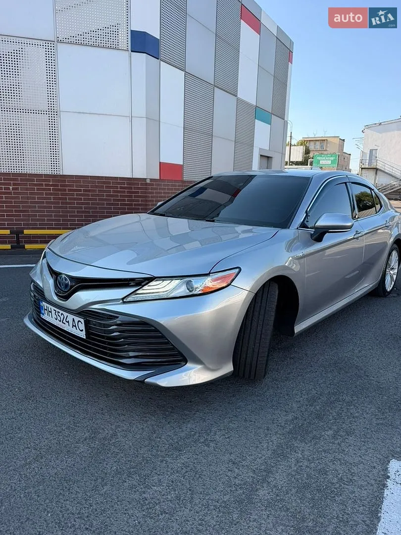 Toyota Camry, 2020