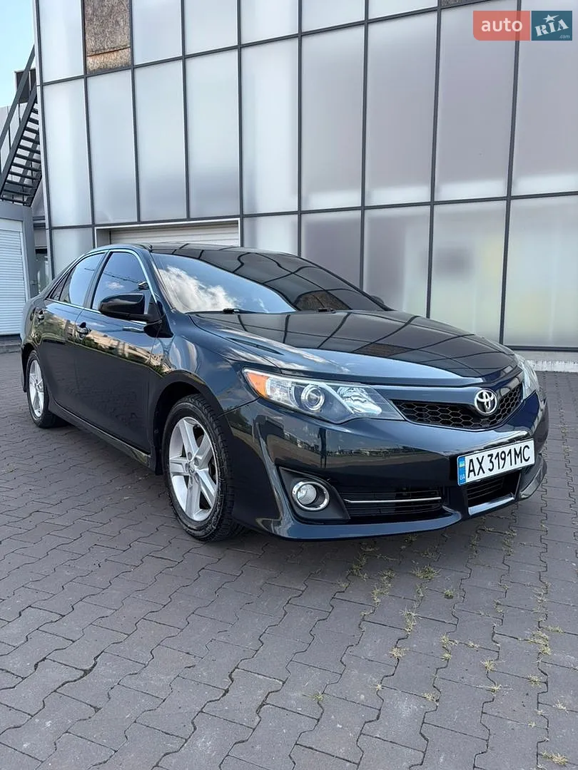 Toyota Camry, 2013