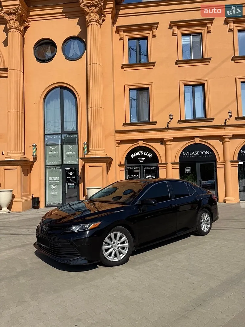 Toyota Camry, 2017