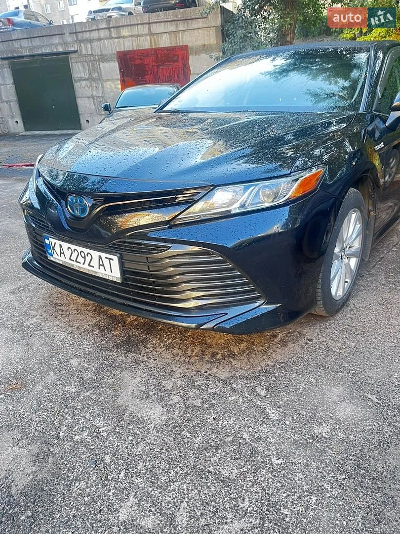 Toyota Camry, 2018