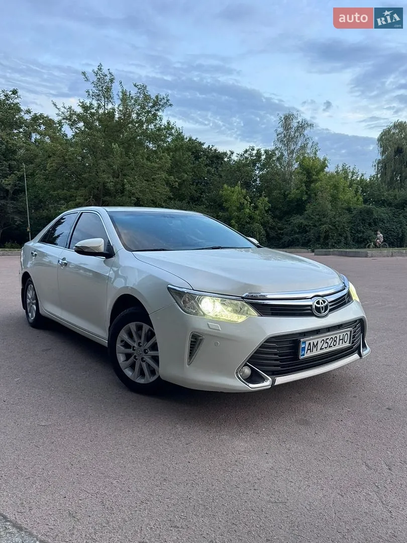 Toyota Camry, 2017