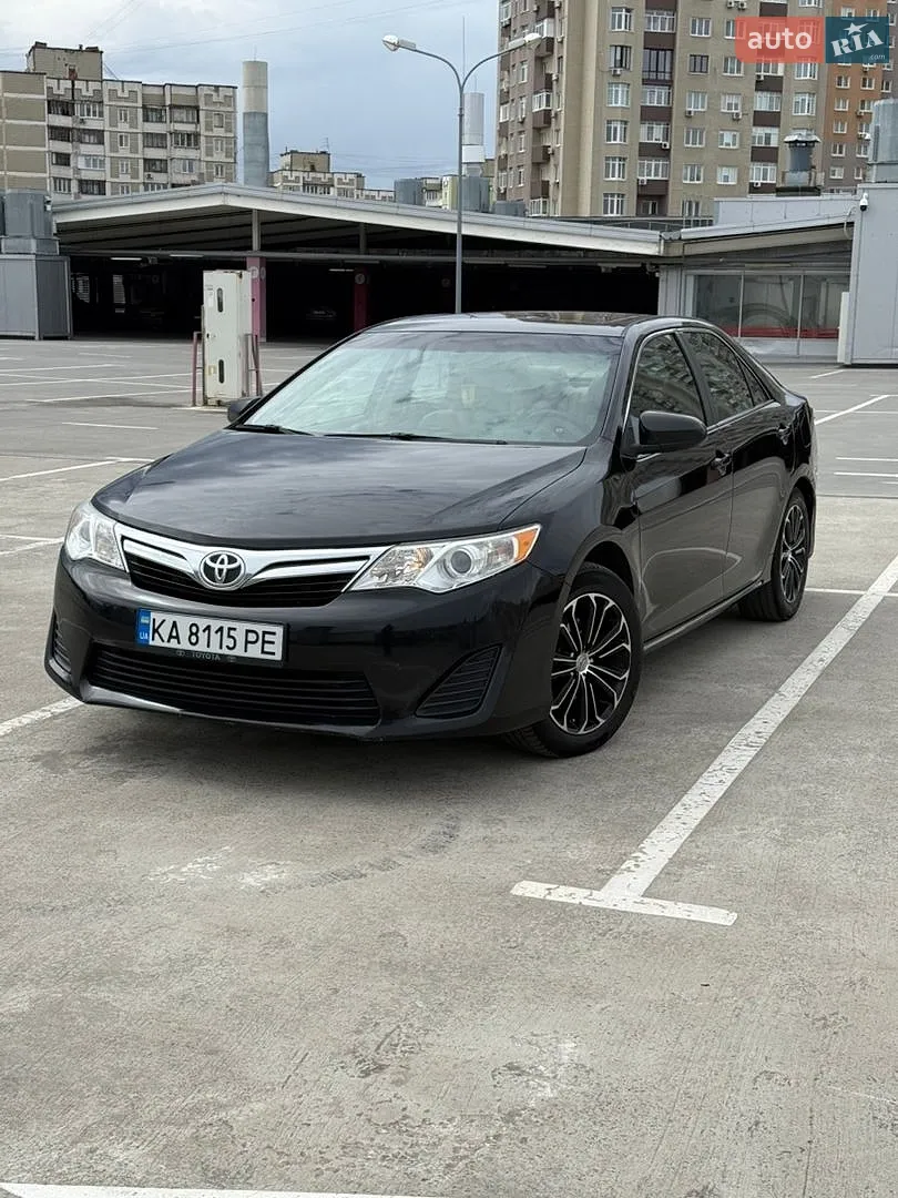 Toyota Camry, 2011