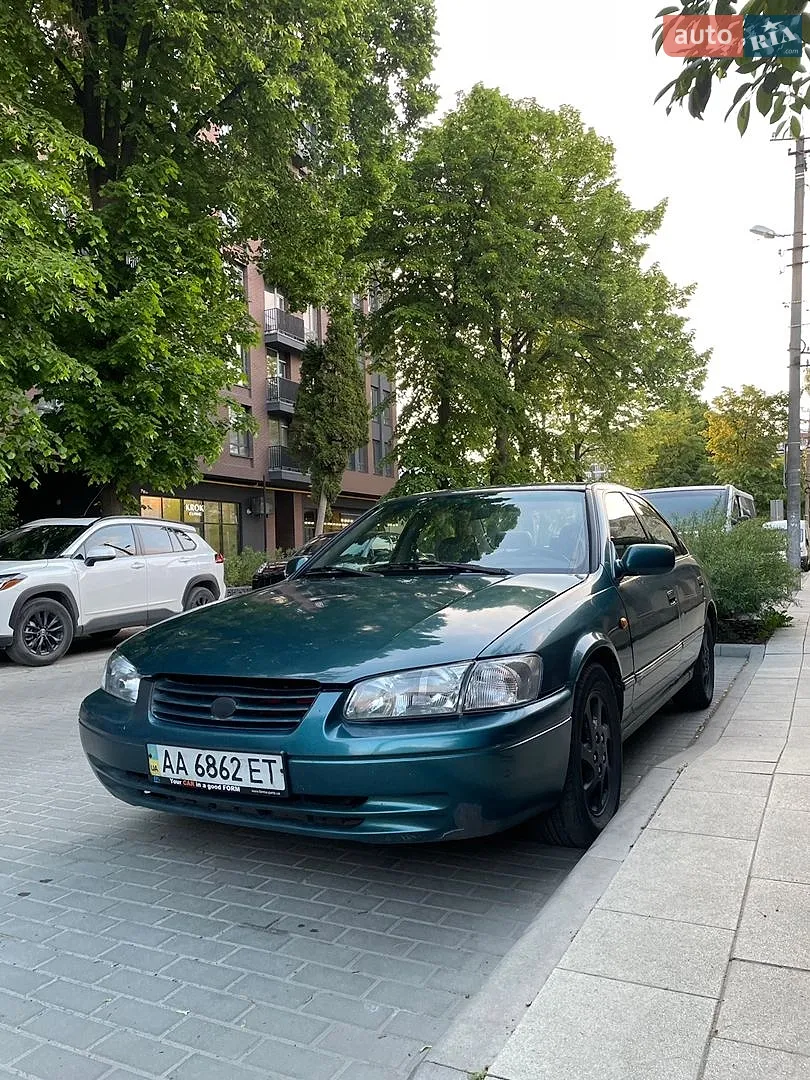 Toyota Camry, 2000