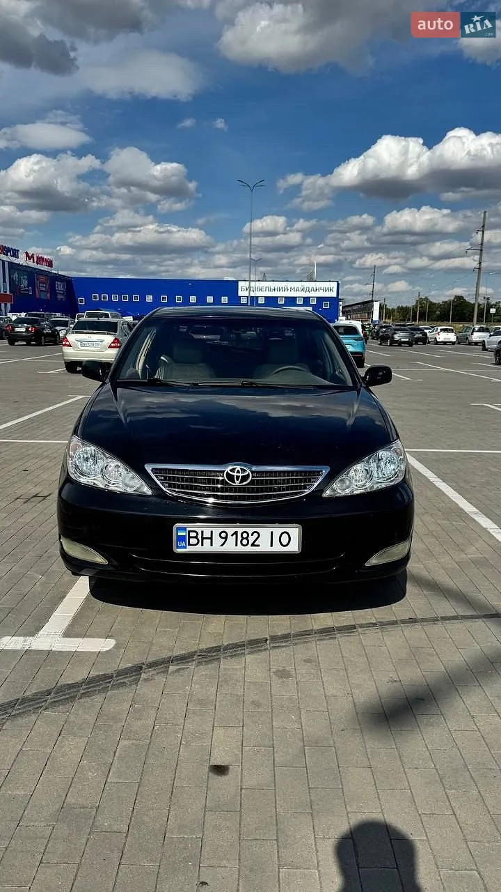 Toyota Camry, 2004