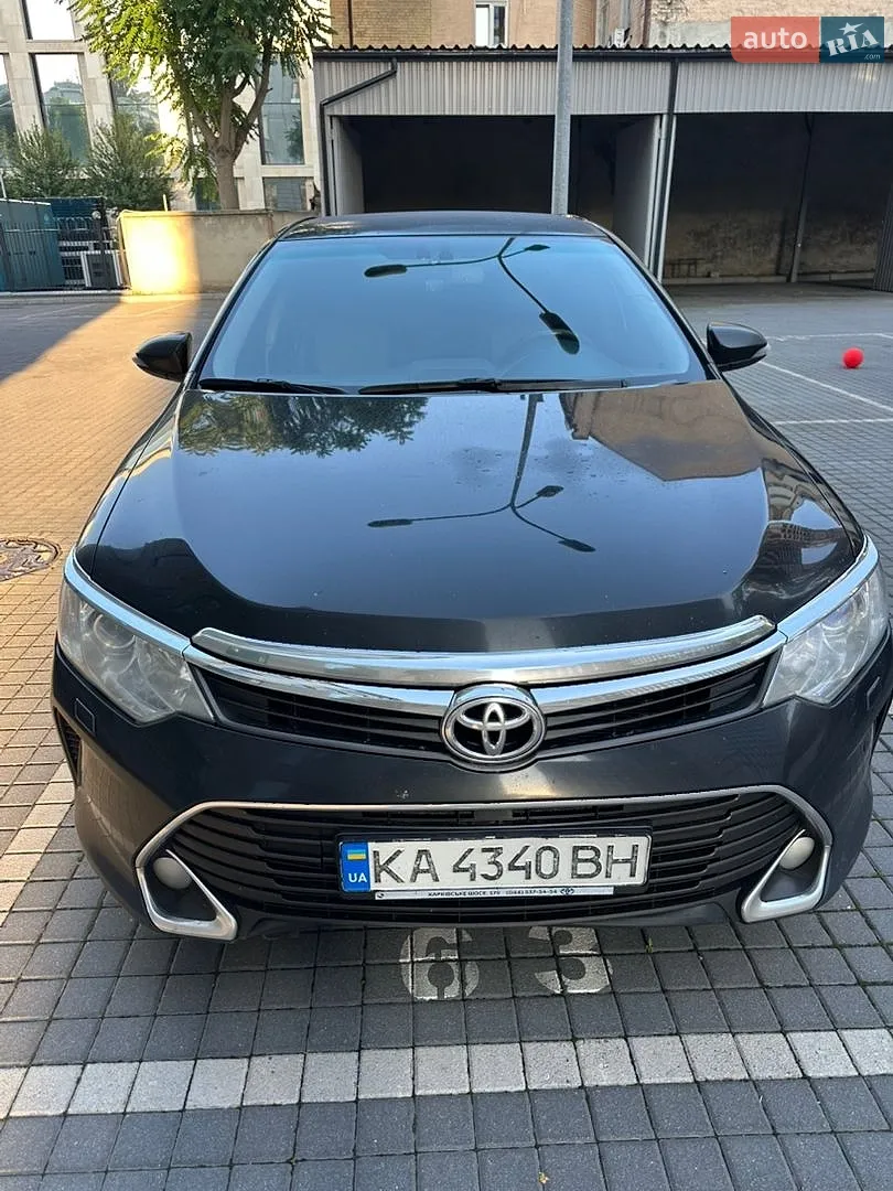 Toyota Camry, 2015