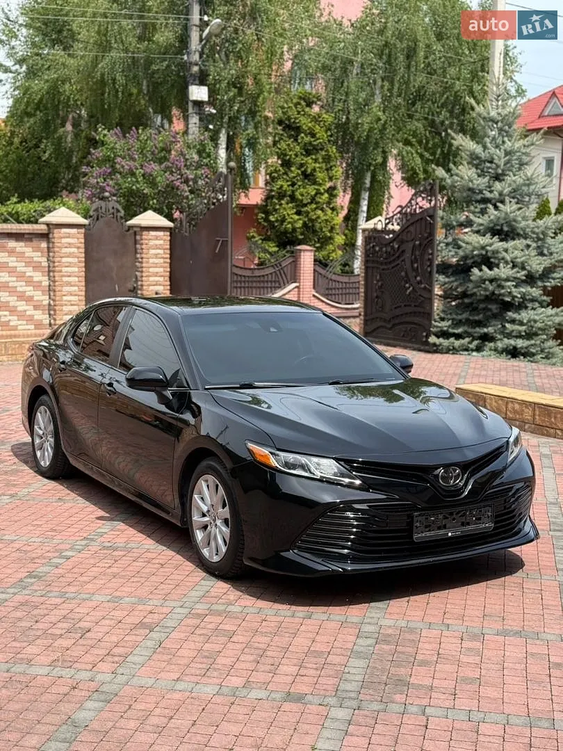 Toyota Camry, 2019