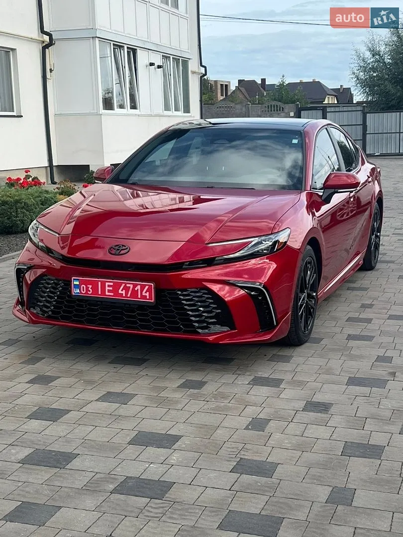 Toyota Camry, 2025