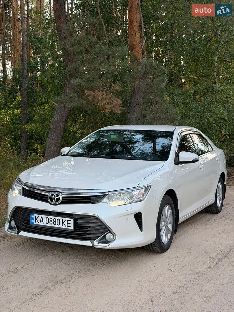 Toyota Camry, 2015