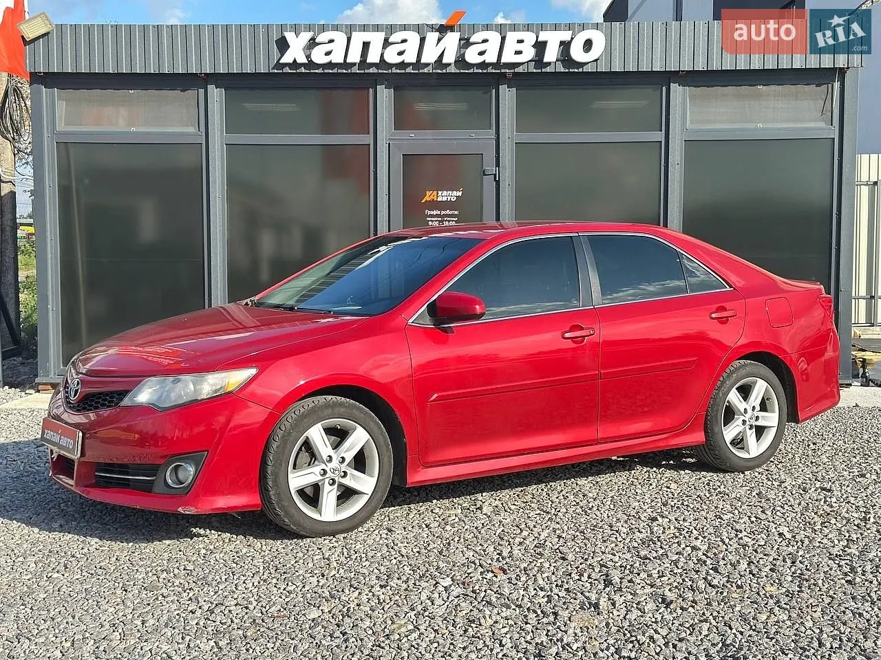 Toyota Camry, 2014
