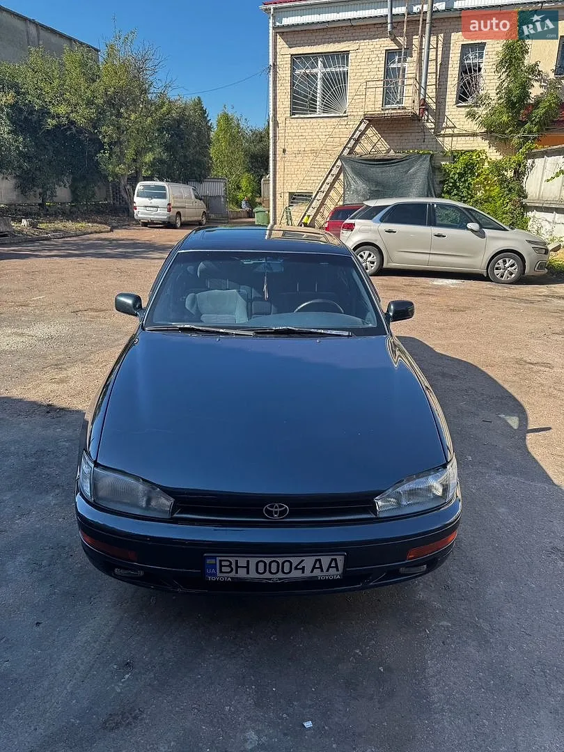 Toyota Camry, 1992