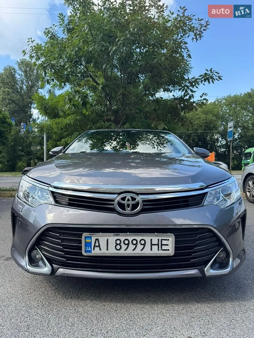 Toyota Camry, 2016