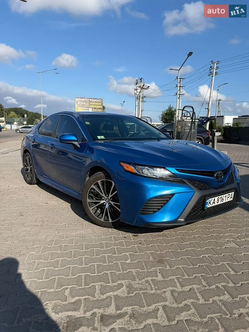 Toyota Camry, 2019