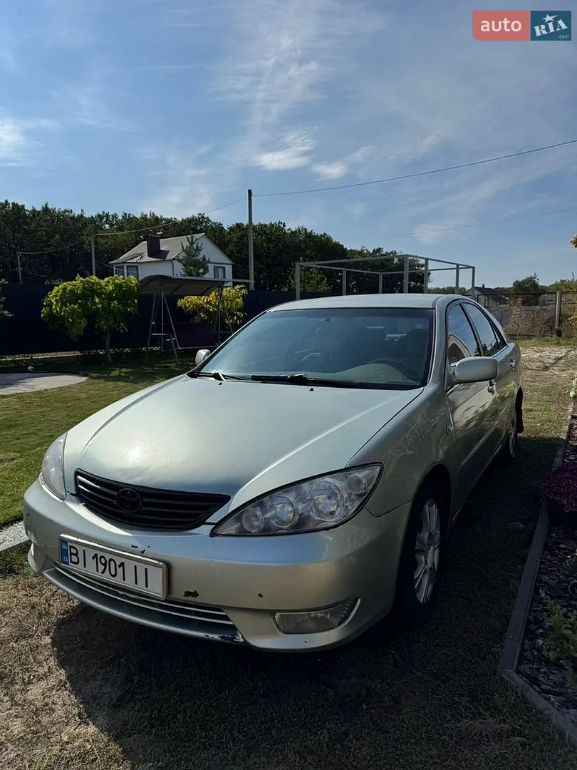 Toyota Camry, 2004