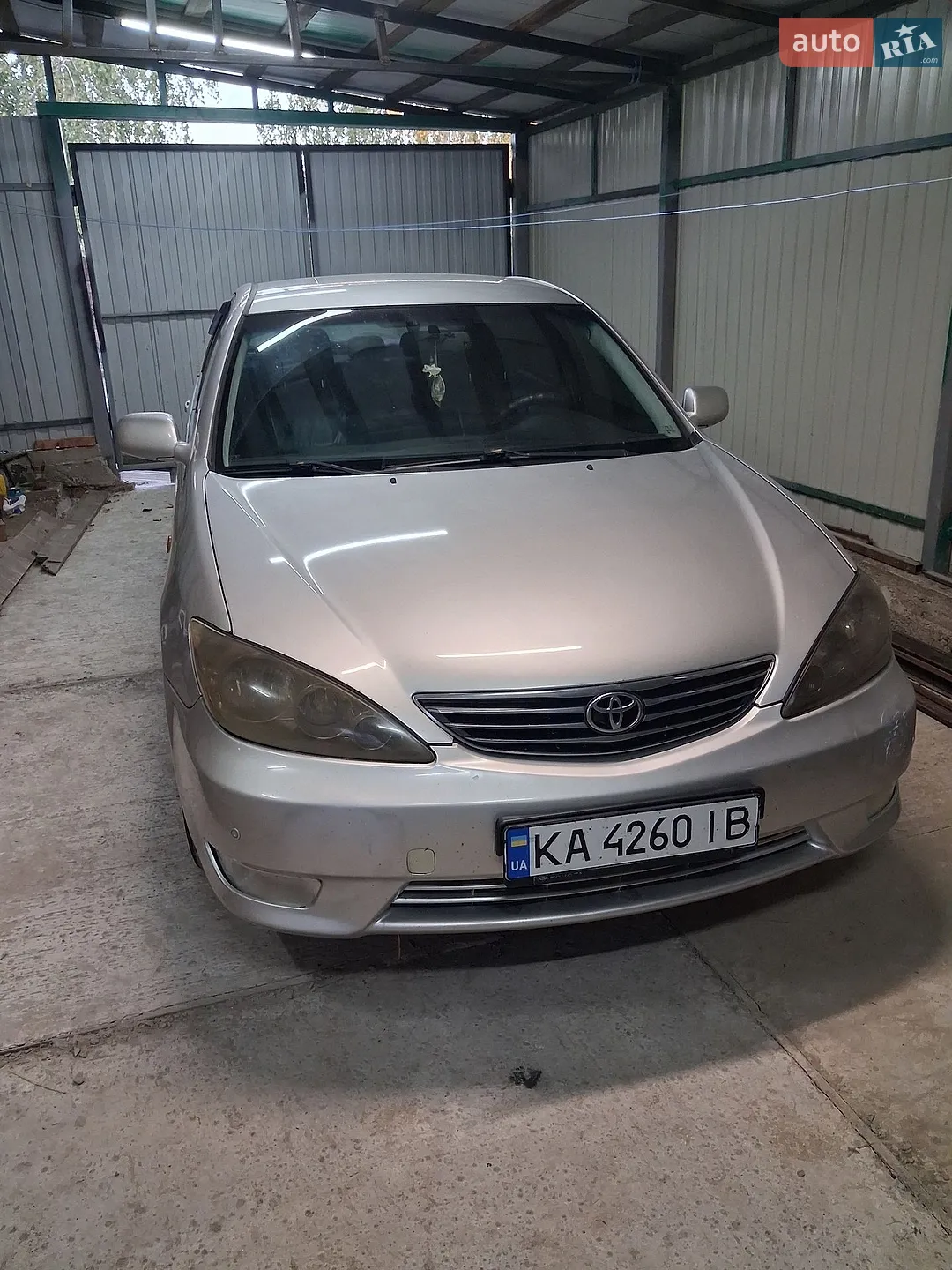 Toyota Camry, 2004
