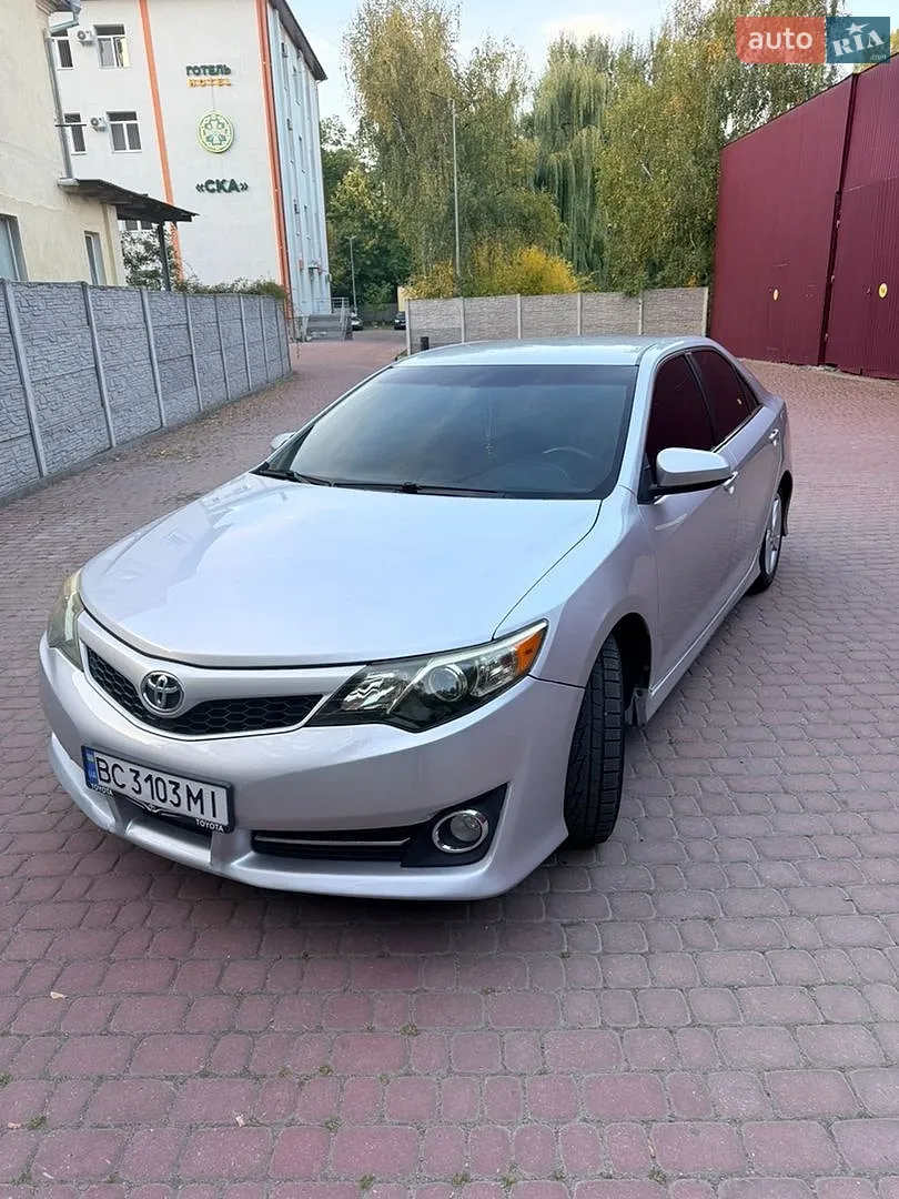 Toyota Camry, 2013