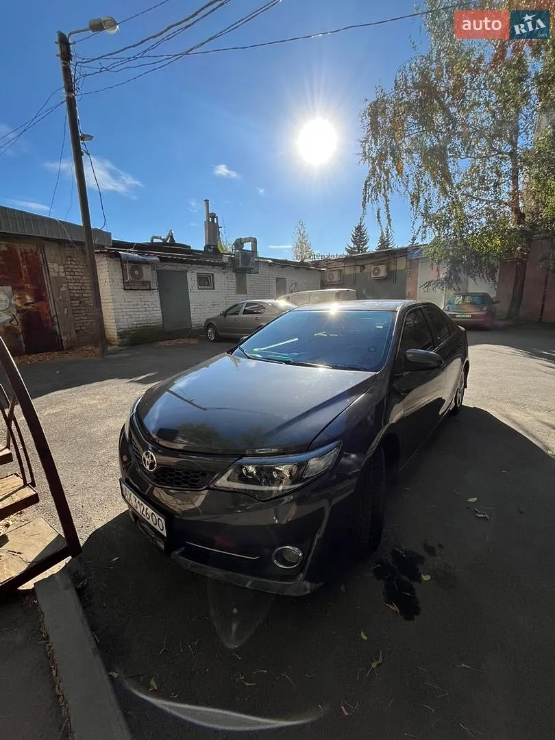 Toyota Camry, 2014