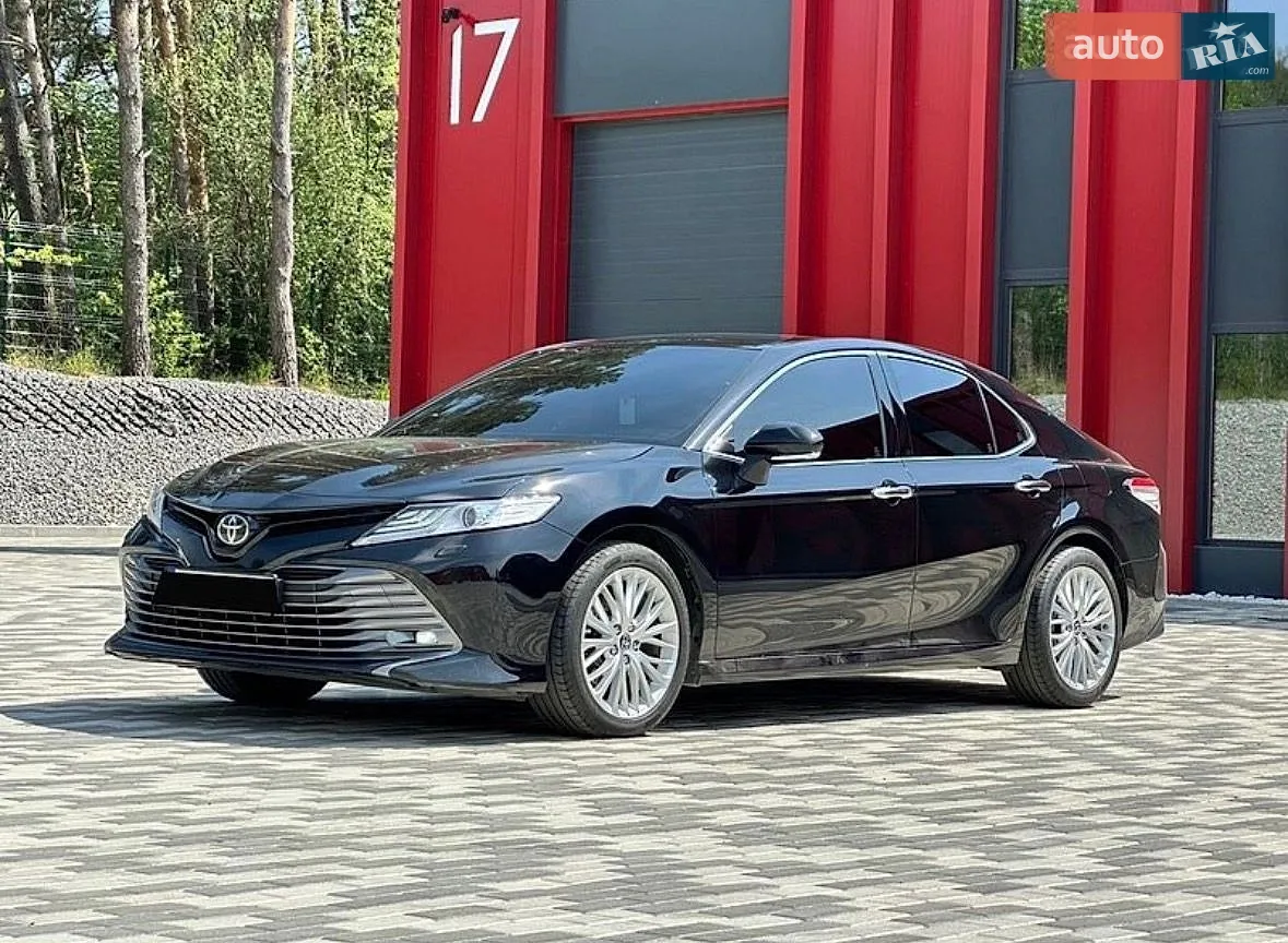 Toyota Camry, 2020