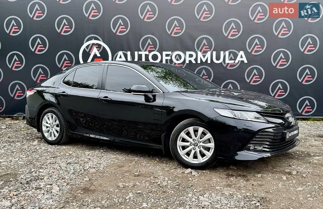 Toyota Camry, 2018
