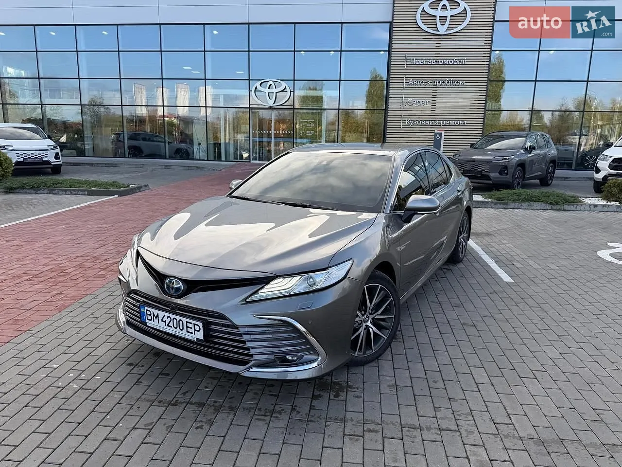 Toyota Camry, 2023