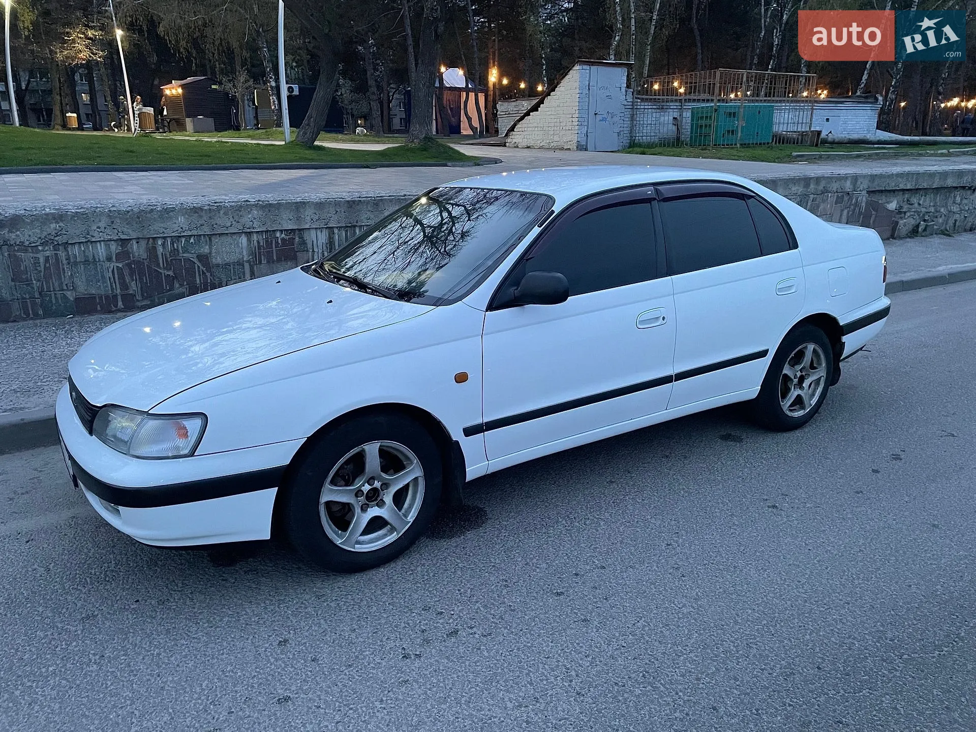 Toyota Carina, 1993