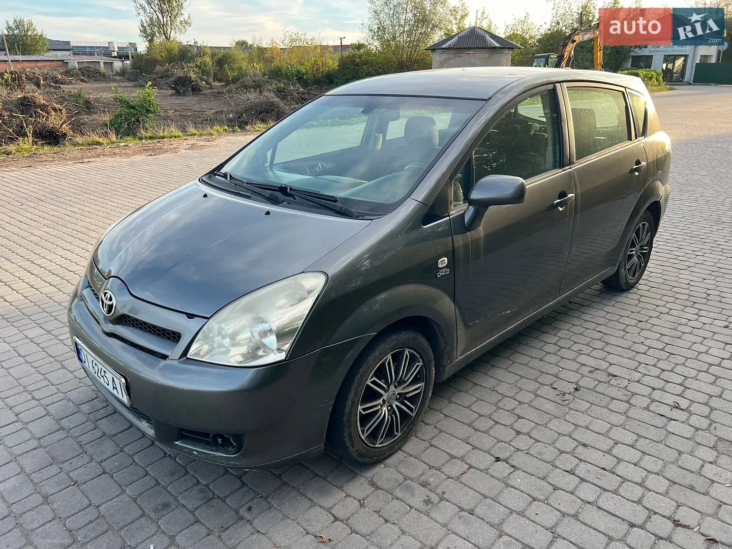 Toyota Corolla Verso, 2005