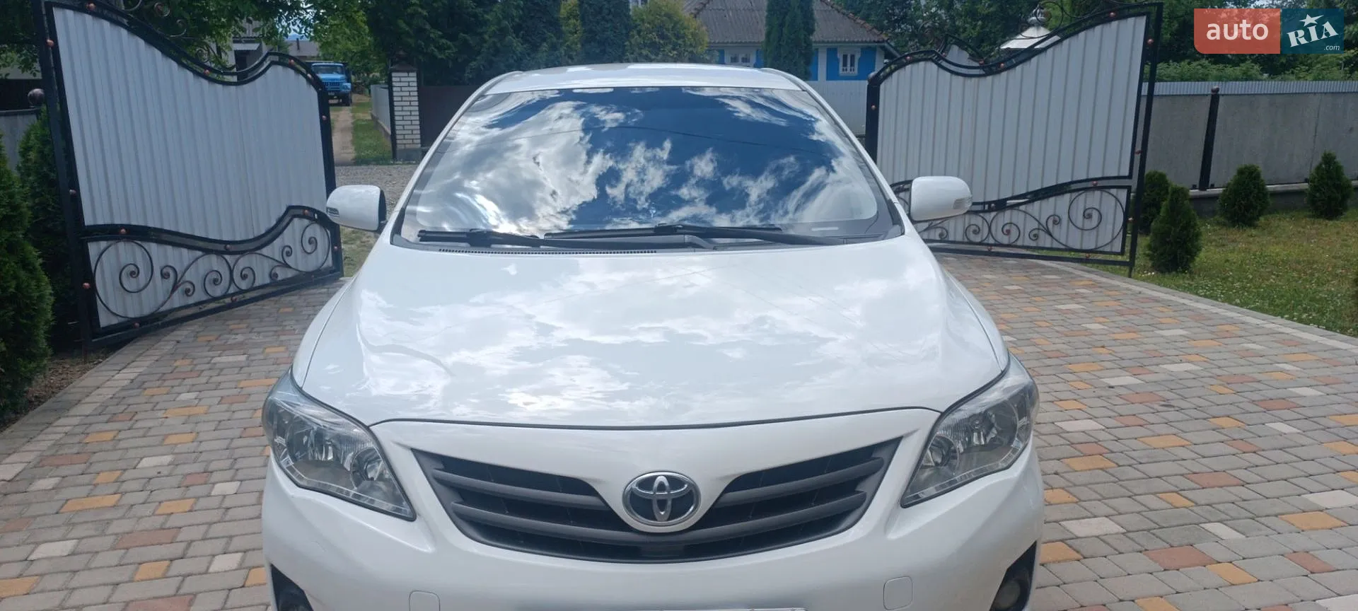 Toyota Corolla, 2011
