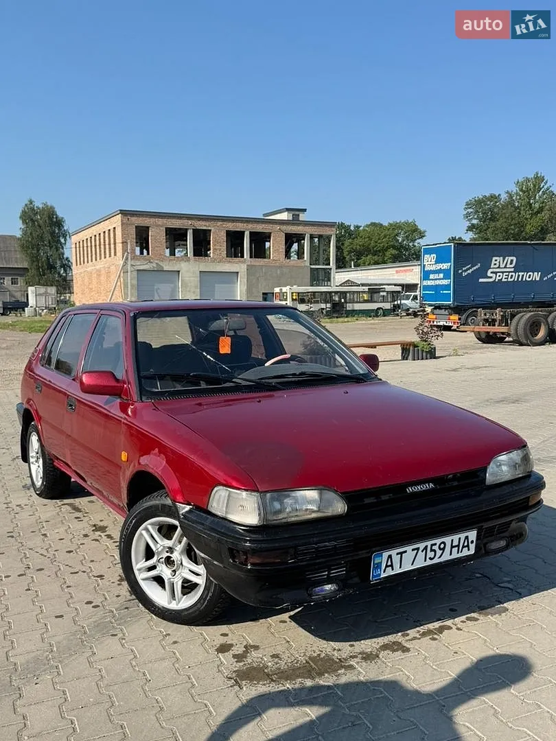 Toyota Corolla, 1988