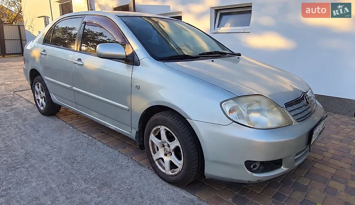 Toyota Corolla, 2005