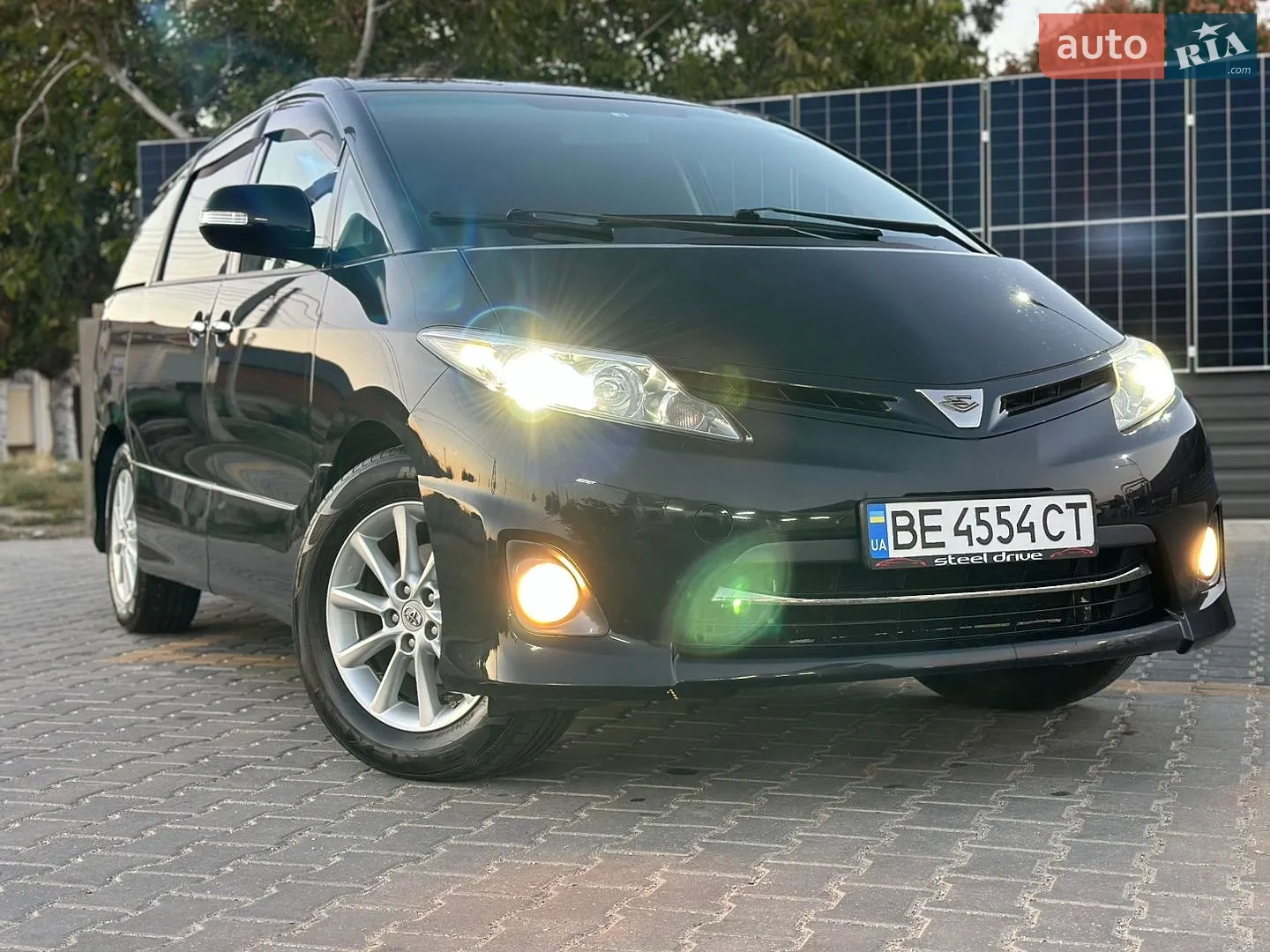 Toyota Estima, 2010