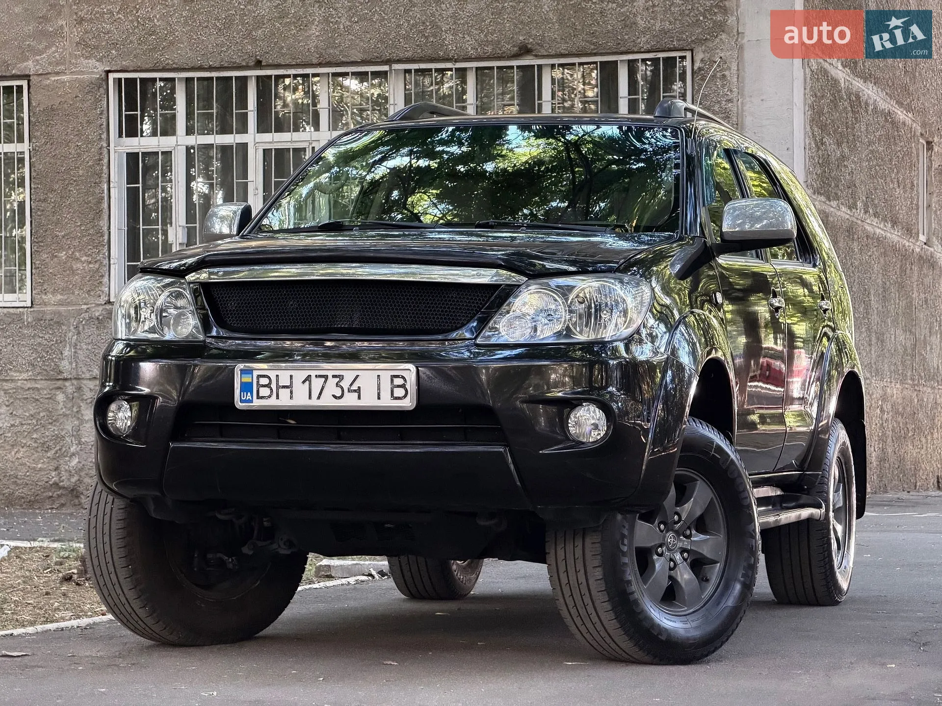 Toyota Fortuner, 2006