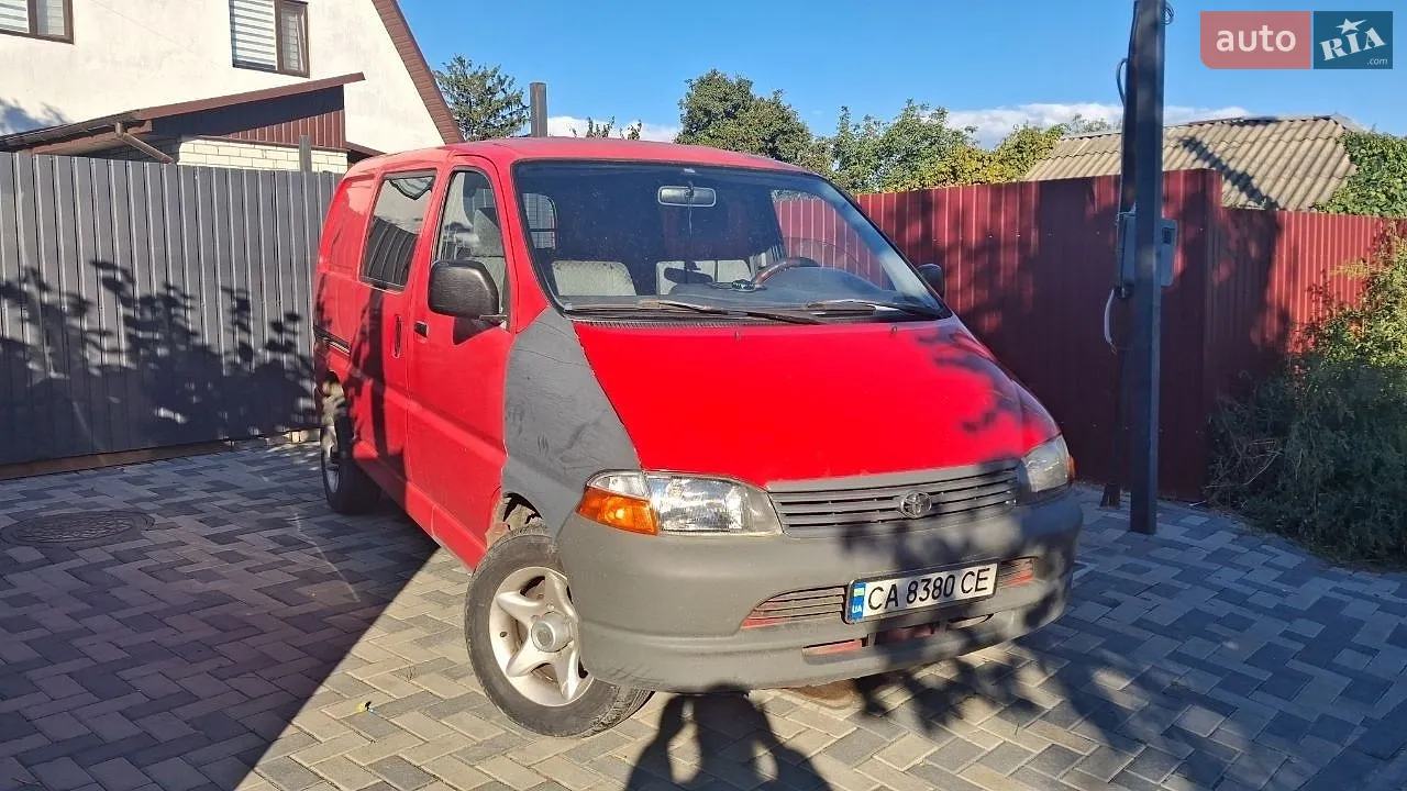 Toyota Hiace, 2004