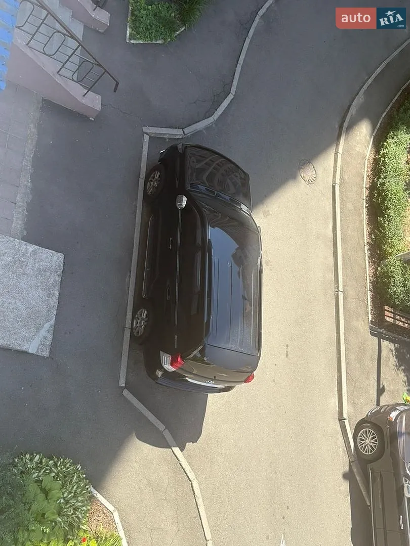 Toyota Land Cruiser Prado, 2011