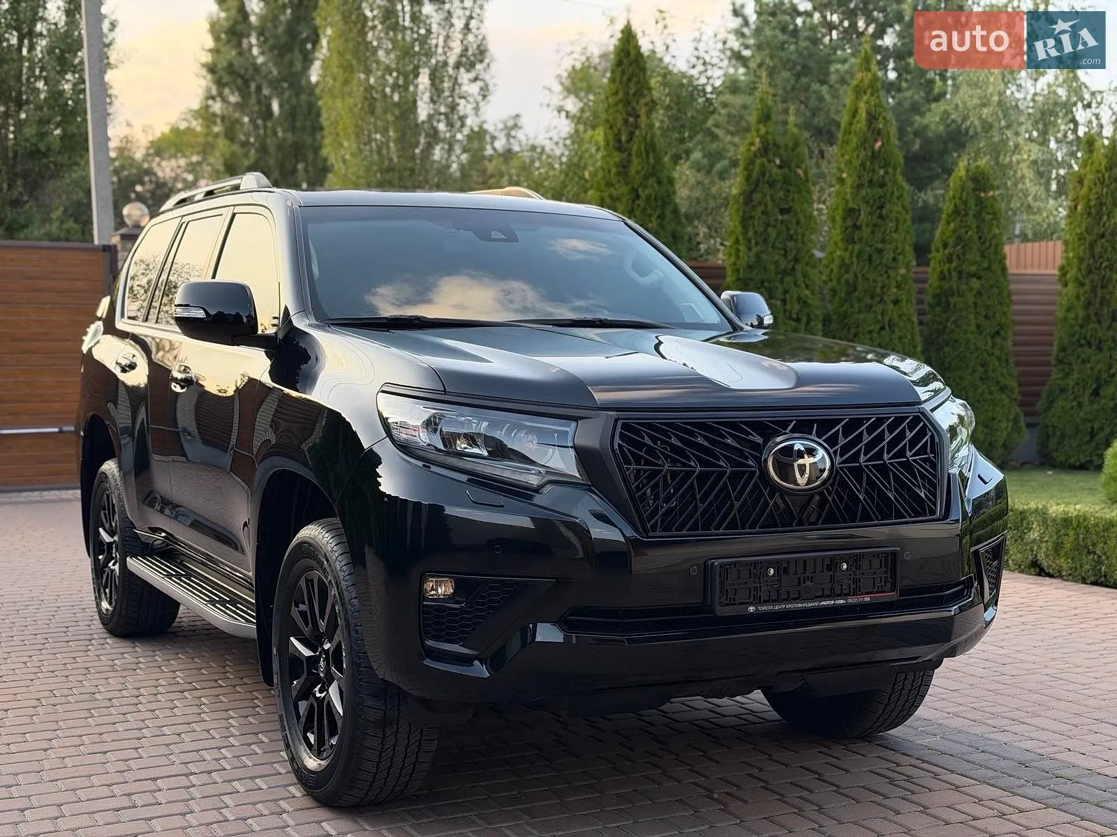 Toyota Land Cruiser Prado, 2023