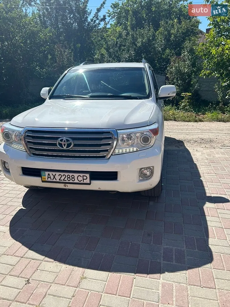 Toyota Land Cruiser, 2012