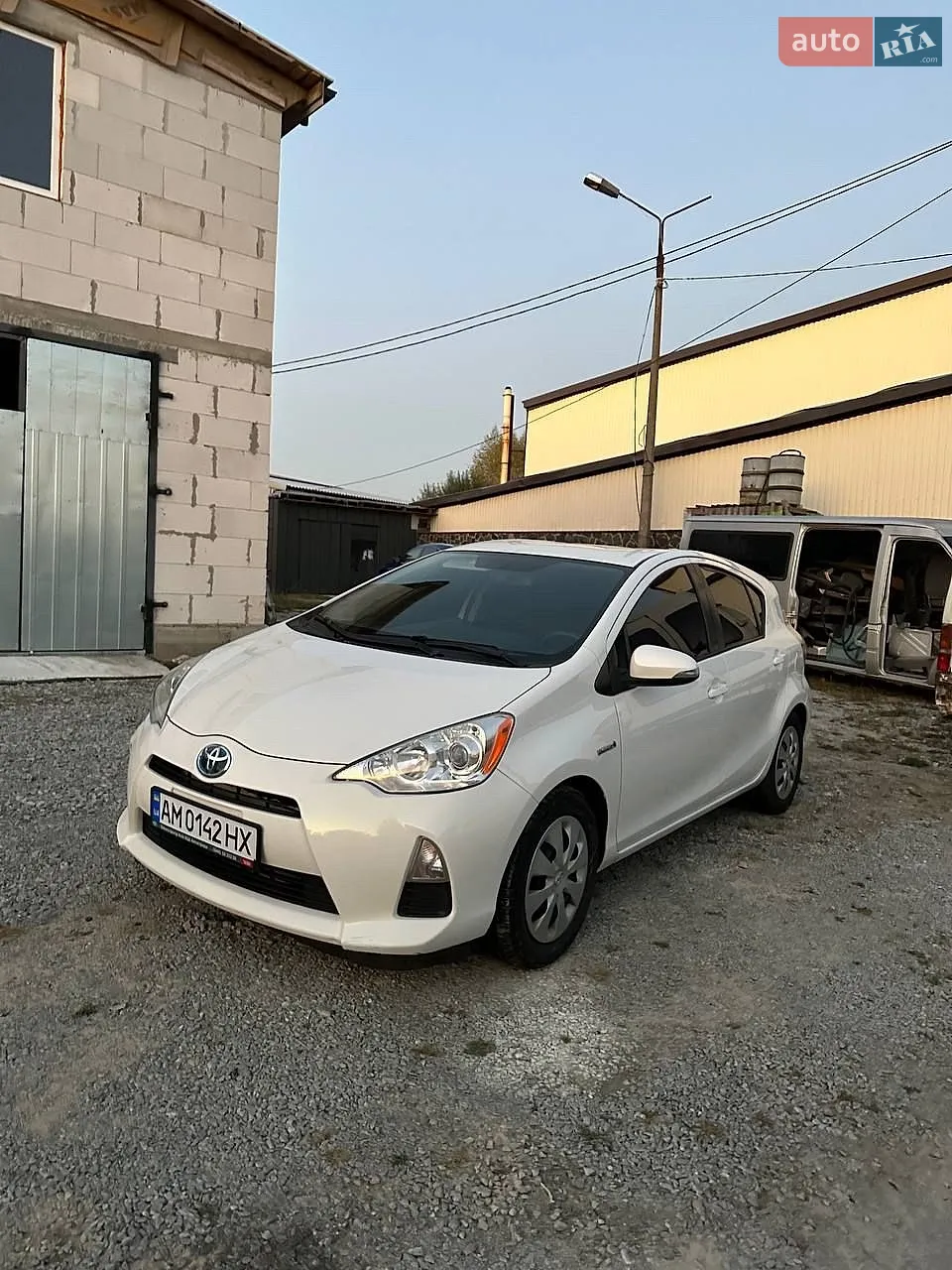 Toyota Prius C, 2013