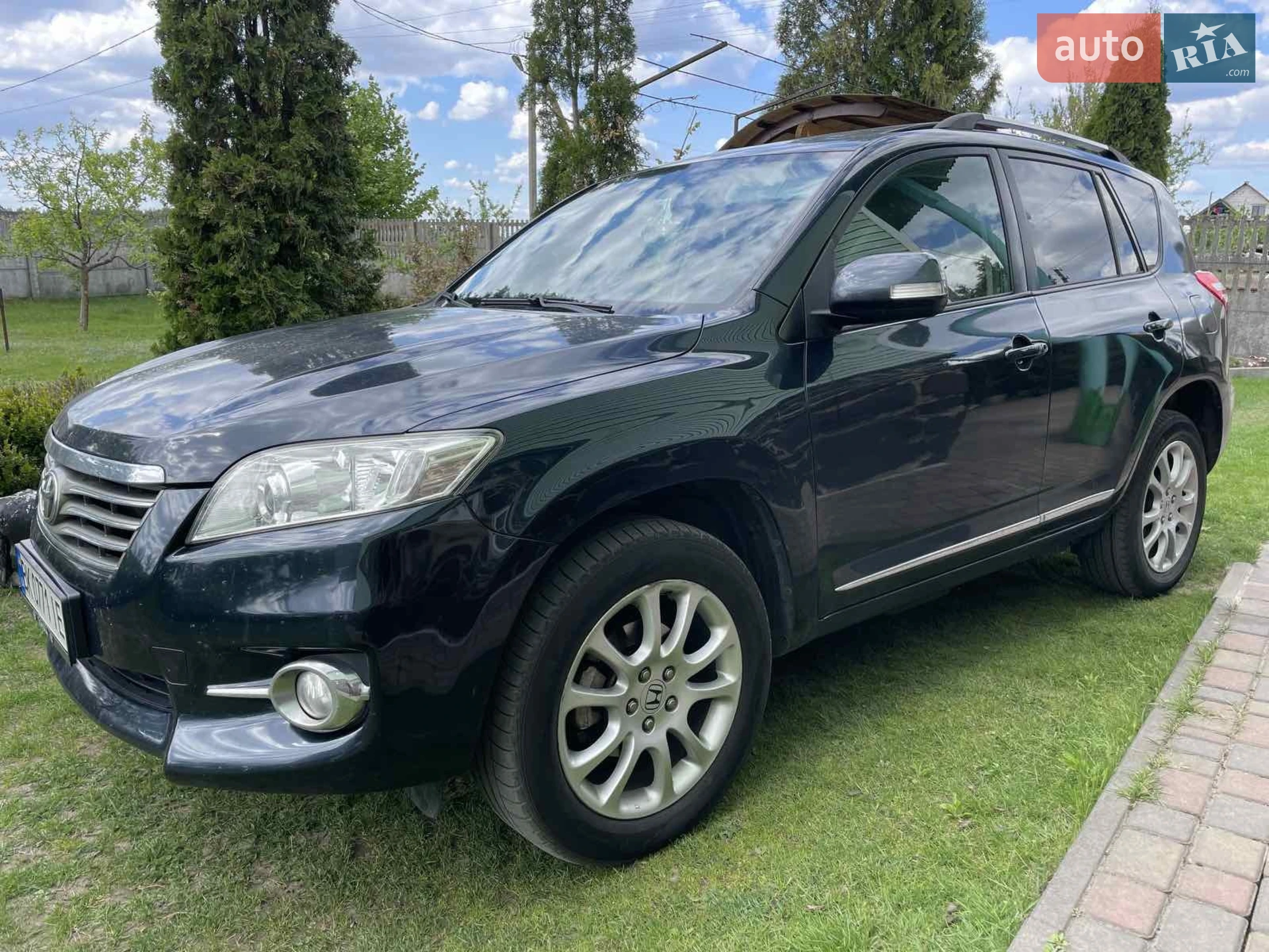 Toyota RAV4, 2010