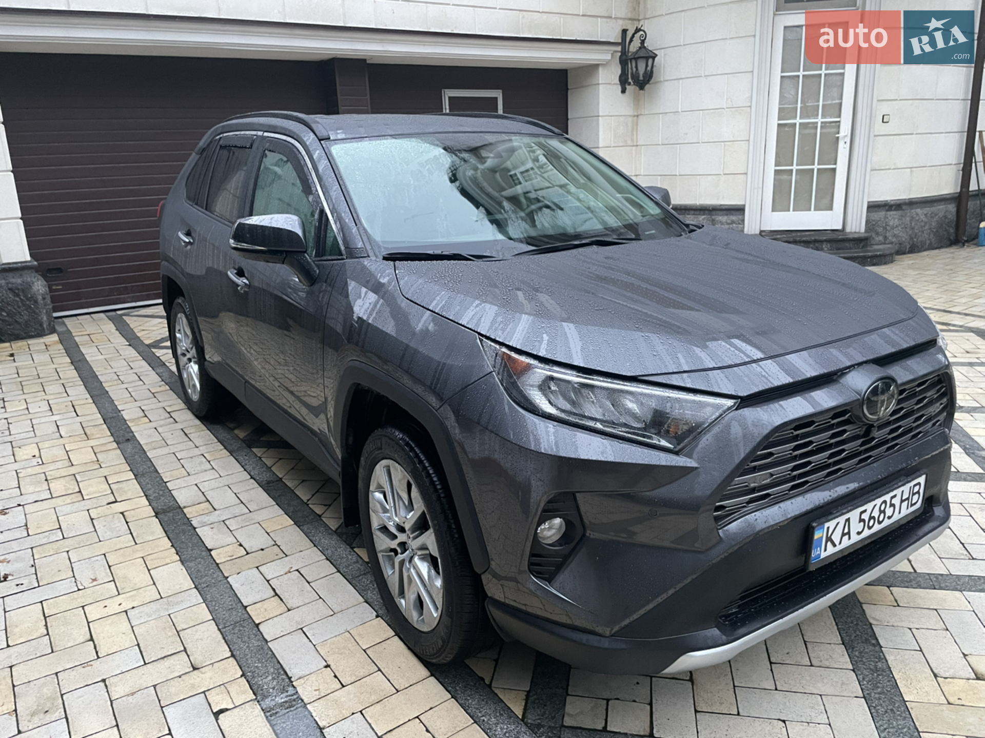 Toyota RAV4, 2019