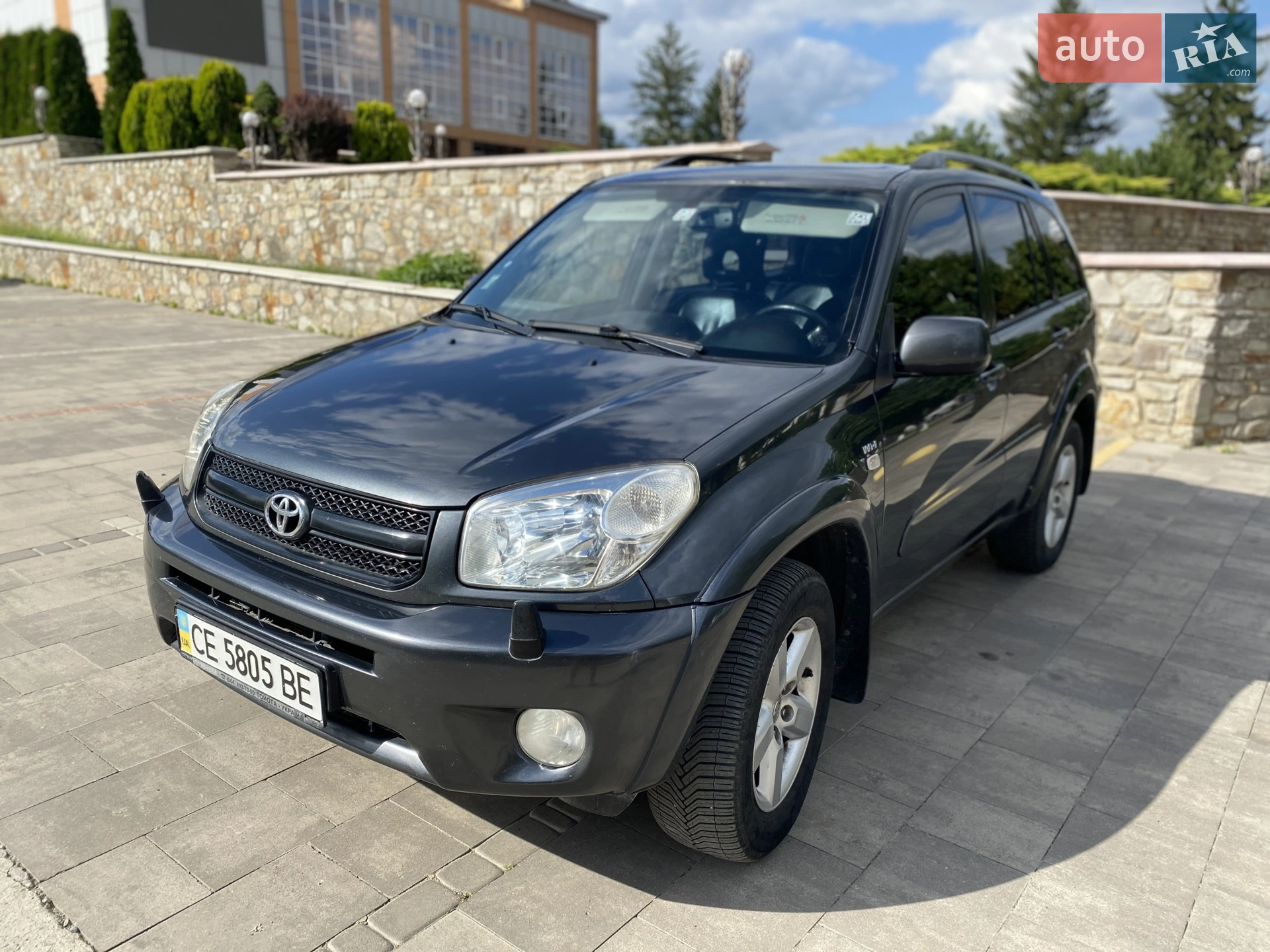 Toyota RAV4, 2005