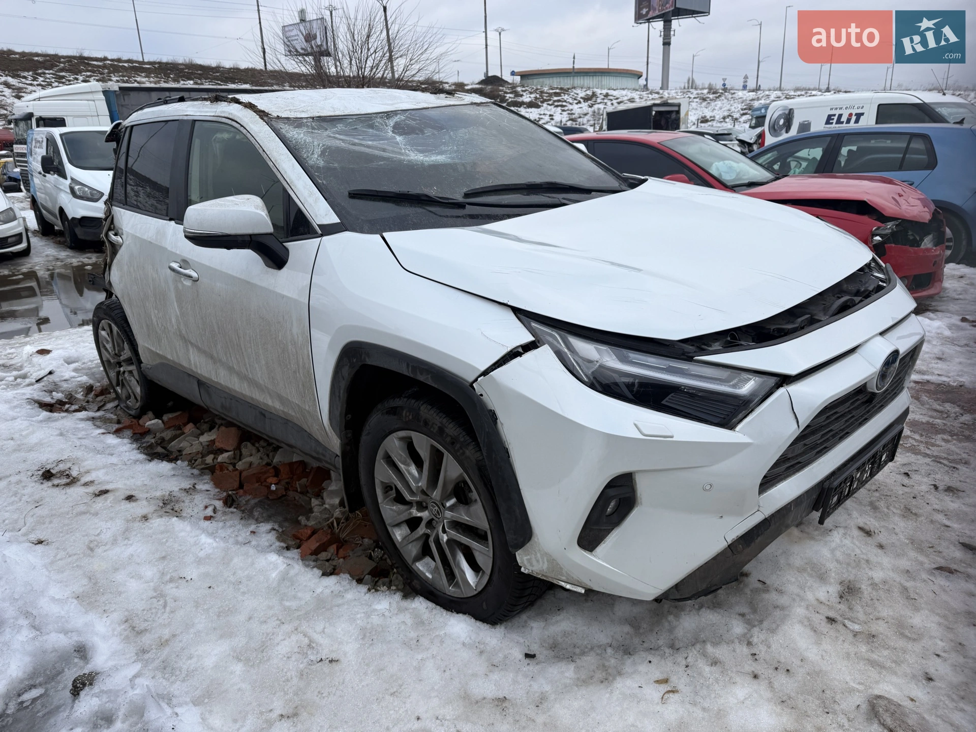 Toyota RAV4, 2023