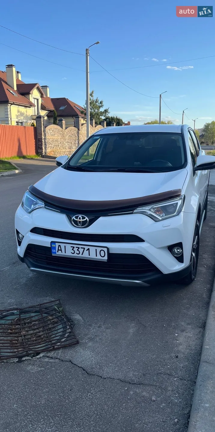 Toyota RAV4, 2017