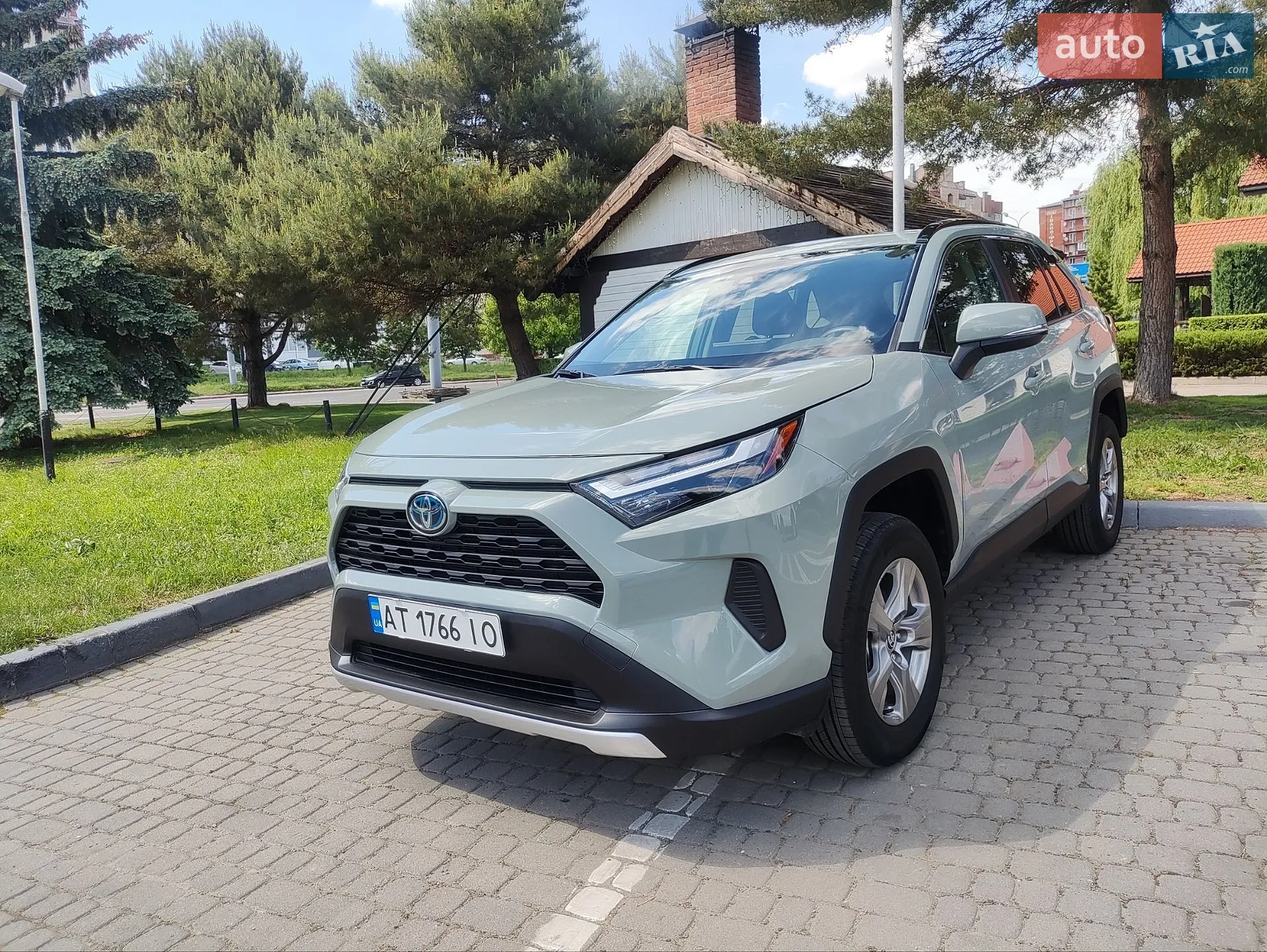 Toyota RAV4, 2023