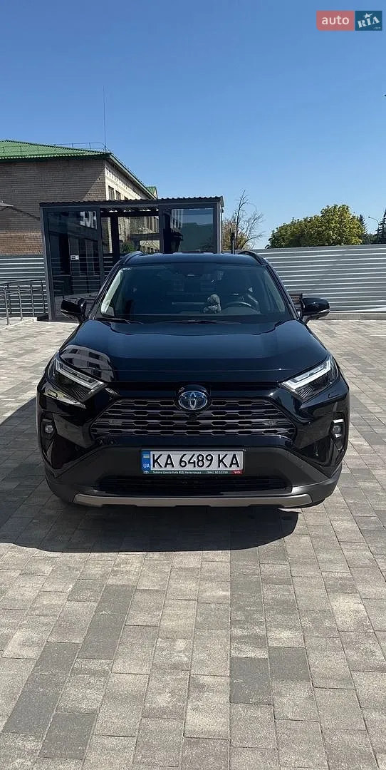 Toyota RAV4, 2024