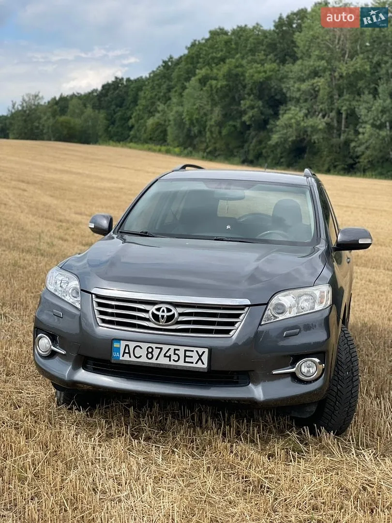 Toyota RAV4, 2010