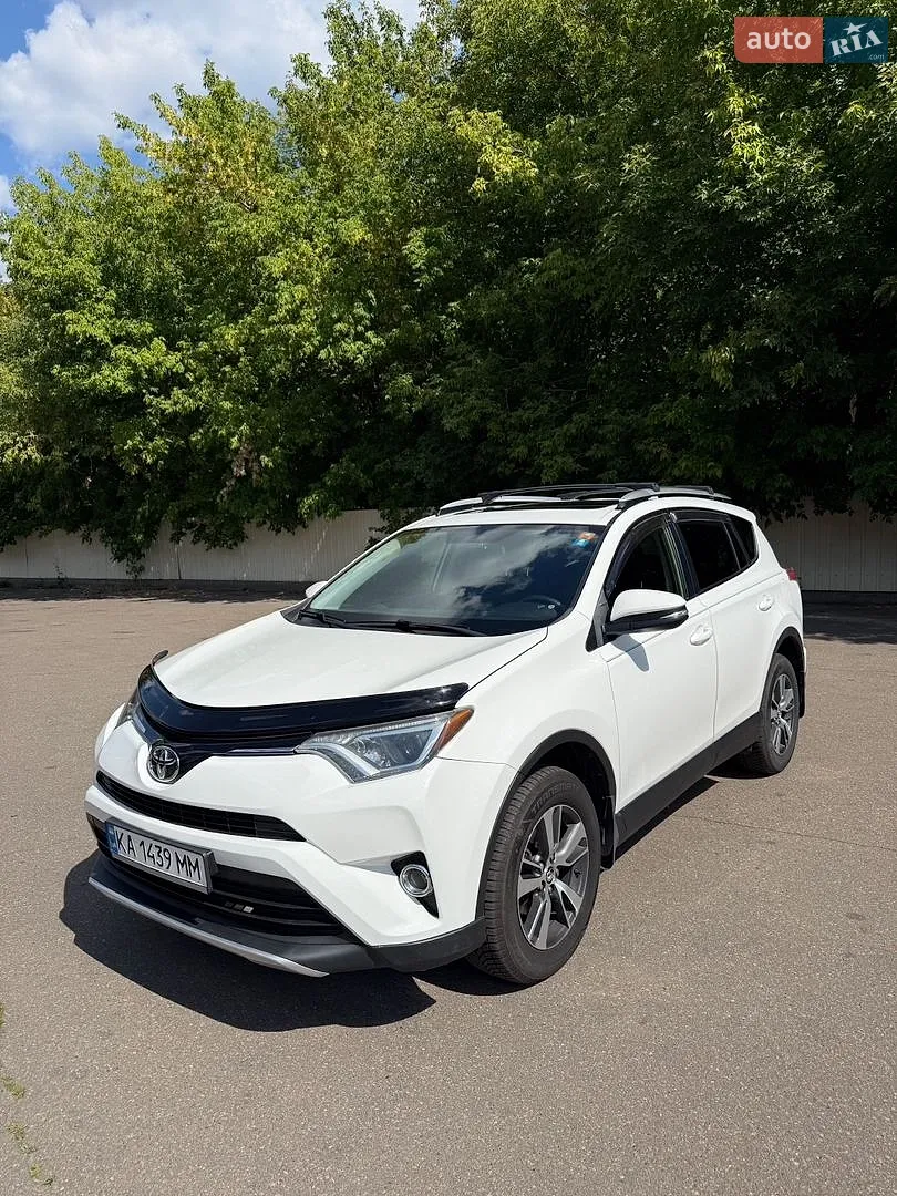 Toyota RAV4, 2016