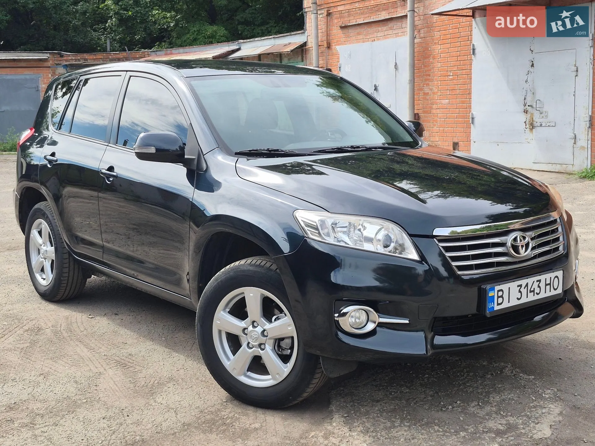 Toyota RAV4, 2011